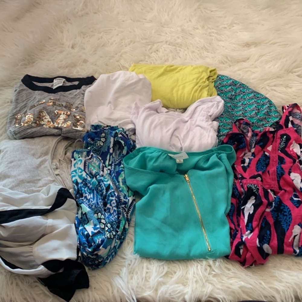 Bundle of size small shirts/tanks: 10 items